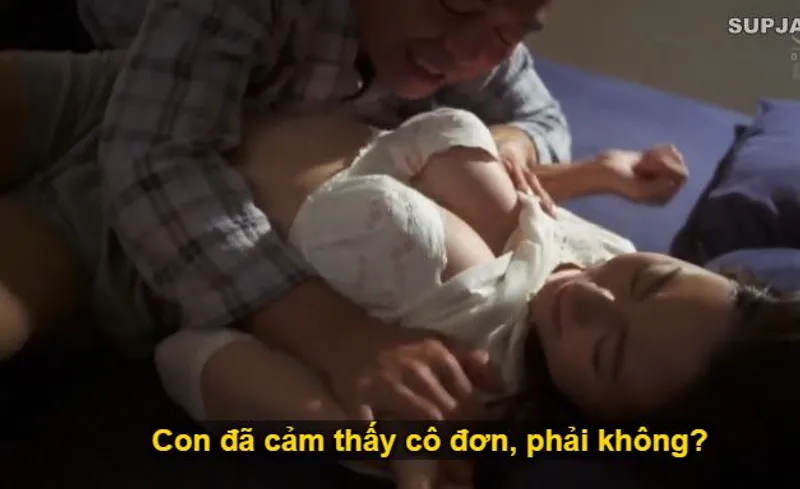 Thấy con trai mãi mê công việc để người tình của con trai cô đơn, bố gã chồng làm liều đè đụ con dâu