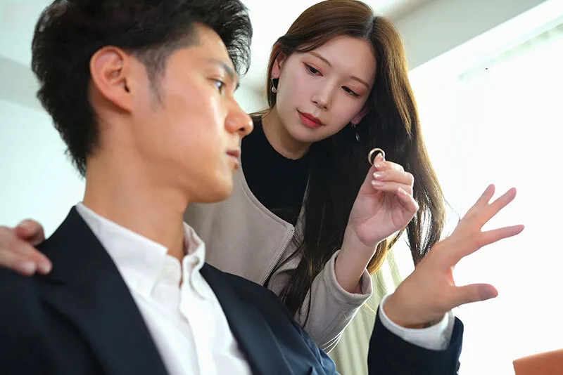 Bà xã đi đi giã ngoại, ông chồng ở nhà bị nhỏ em người vợ gạ đụ không trượt phát nào